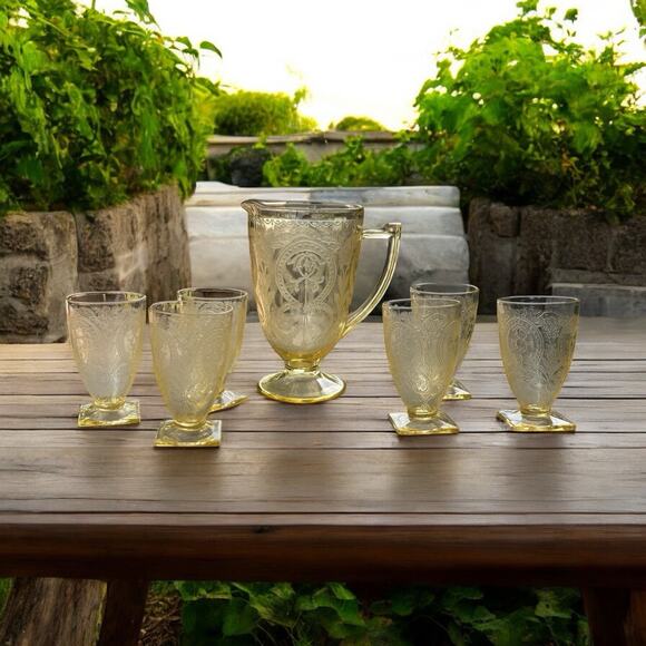 Yellow Depression glass No. 612 pitcher and 6 tumblers Horseshoe - Picture 3 of 9